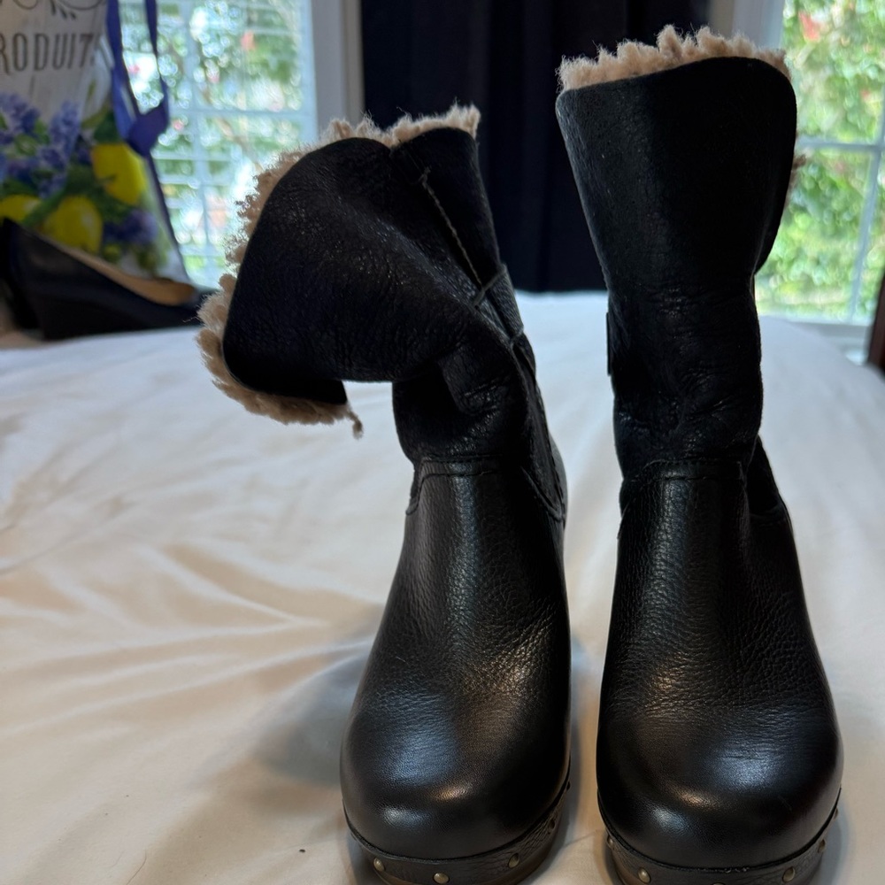 UGG Black Leather Winter Boots with Shearling